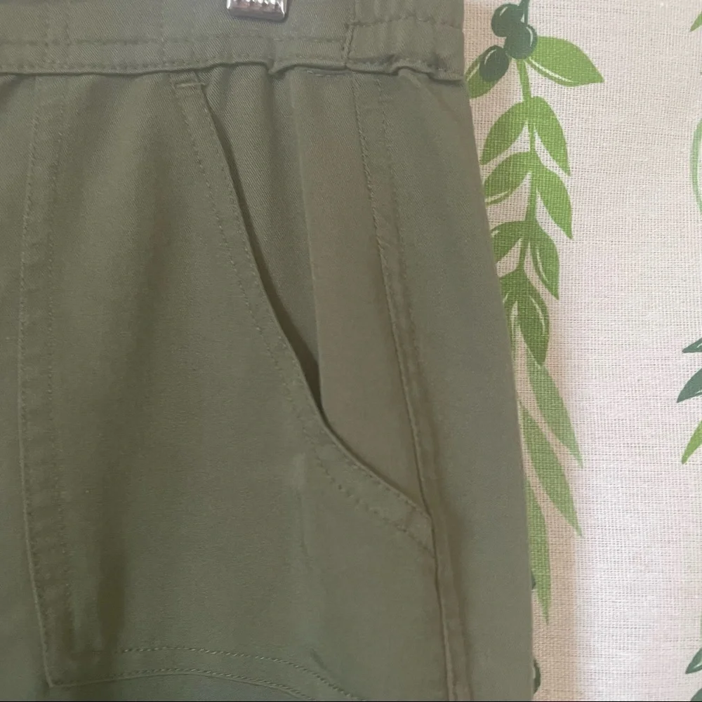 Size 12 Kids Olive Green Joggers A1